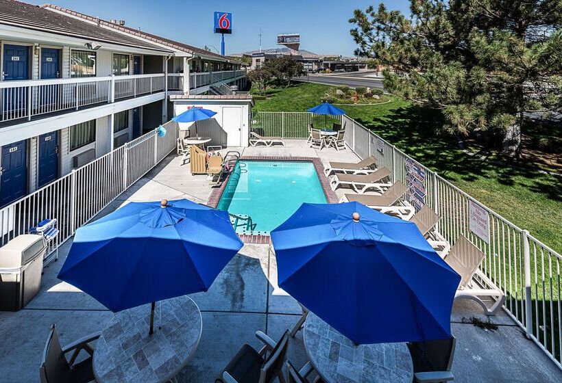 Motel 6sparks, Nv  Airport  Sparks