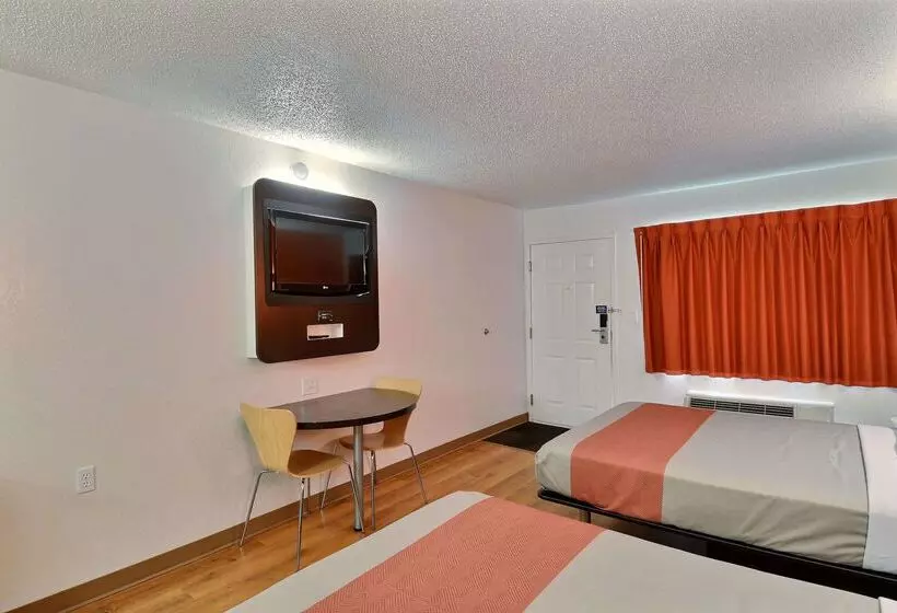 Motel 6tewksbury, Ma  Boston