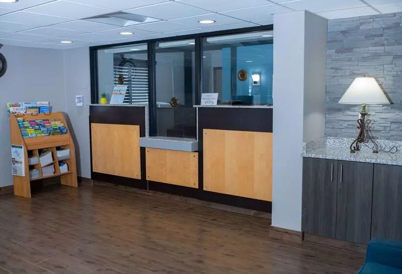 مُتل Americinn By Wyndham Madison Wi