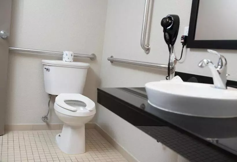 مُتل Americinn By Wyndham Madison Wi