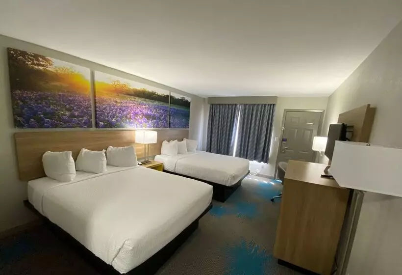 מוטל Days Inn By Wyndham Waco University Area