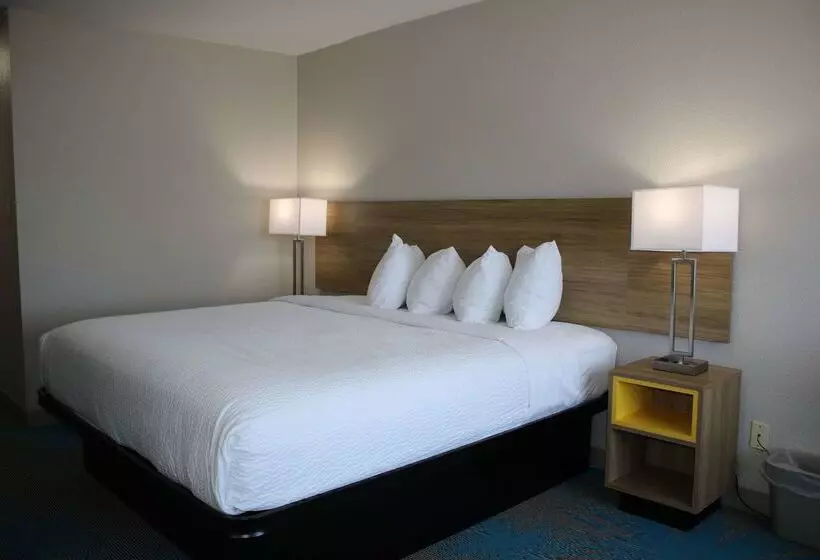 מוטל Days Inn By Wyndham Waco University Area