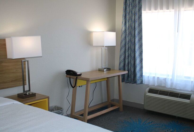 汽车旅馆  Days Inn By Wyndham Waco University Area