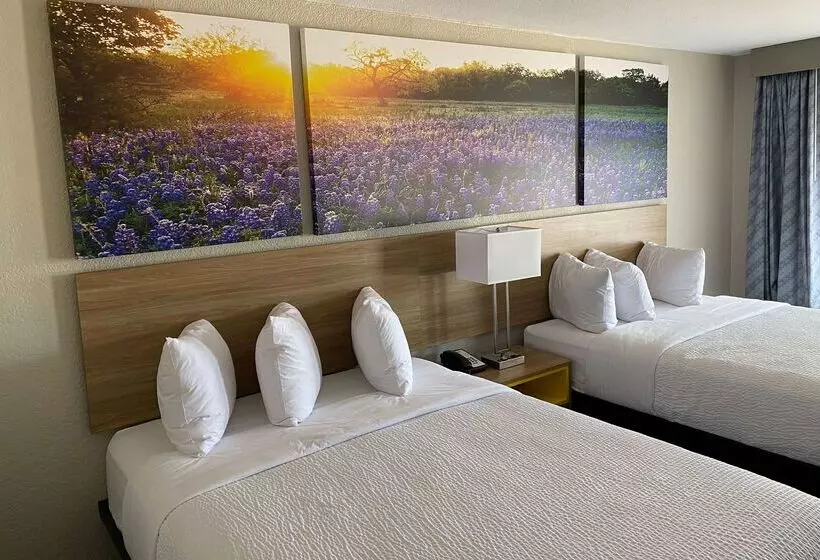 מוטל Days Inn By Wyndham Waco University Area