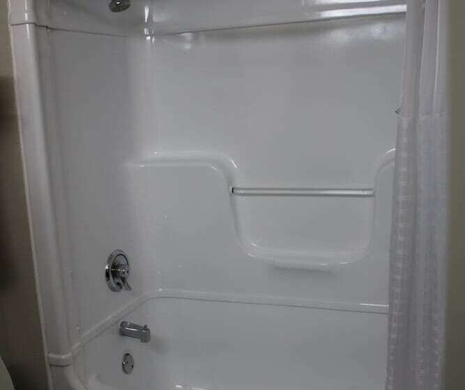 汽车旅馆  Days Inn By Wyndham Waco University Area