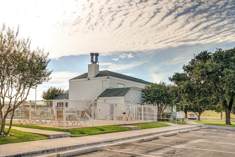 汽车旅馆  Days Inn By Wyndham Waco University Area