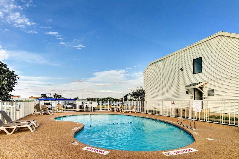 汽车旅馆  Days Inn By Wyndham Waco University Area