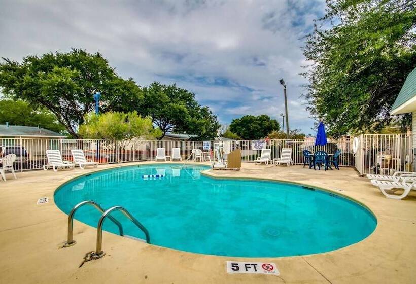 فندق على الطريق Knights Inn Florence