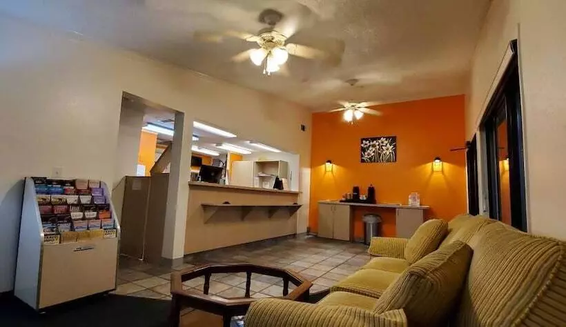 فندق على الطريق Knights Inn Florence