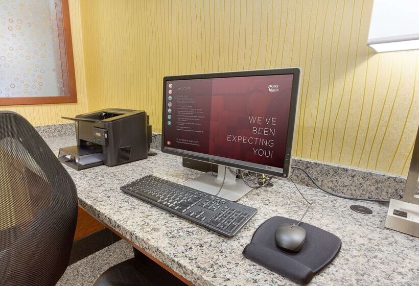 فندق على الطريق Knights Inn Grand Rapids