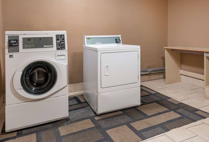 فندق على الطريق Knights Inn Grand Rapids