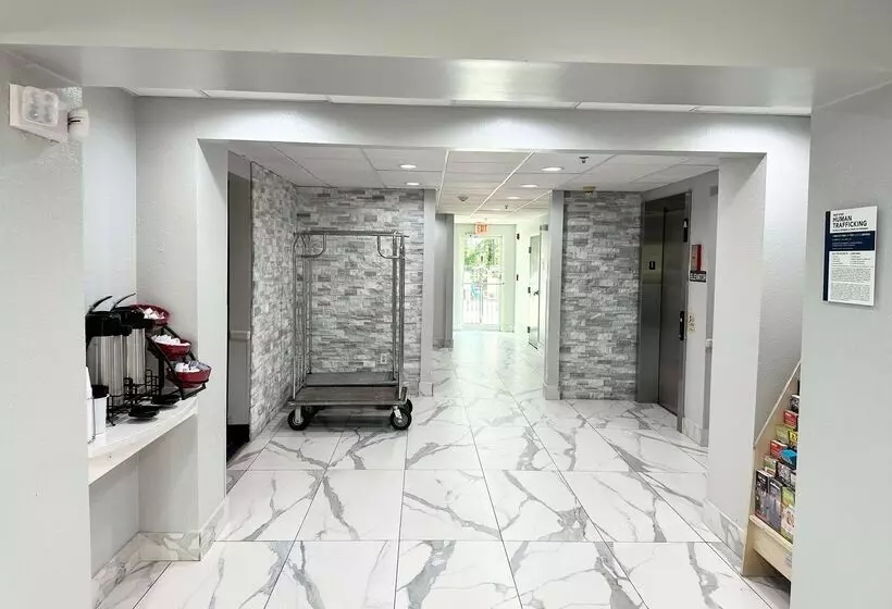 מוטל Ramada By Wyndham Lithia Springs Atlanta