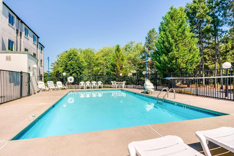 Motel Ramada By Wyndham Lithia Springs Atlanta