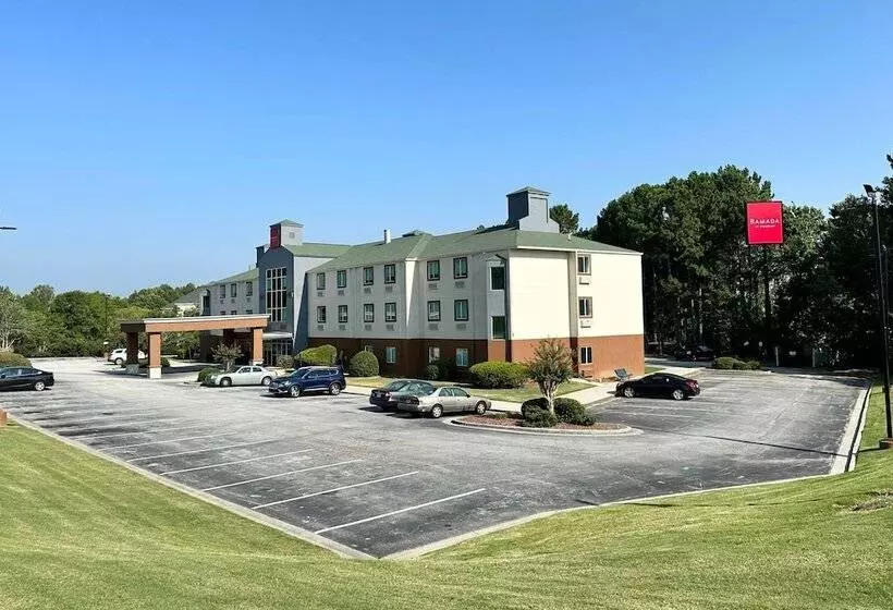 מוטל Ramada By Wyndham Lithia Springs Atlanta