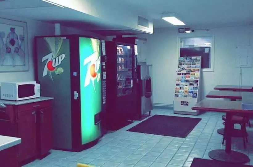 모텔 Red Carpet Inn Louisville North Jeffersonville In