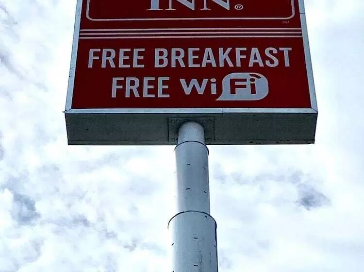 모텔 Red Carpet Inn Louisville North Jeffersonville In