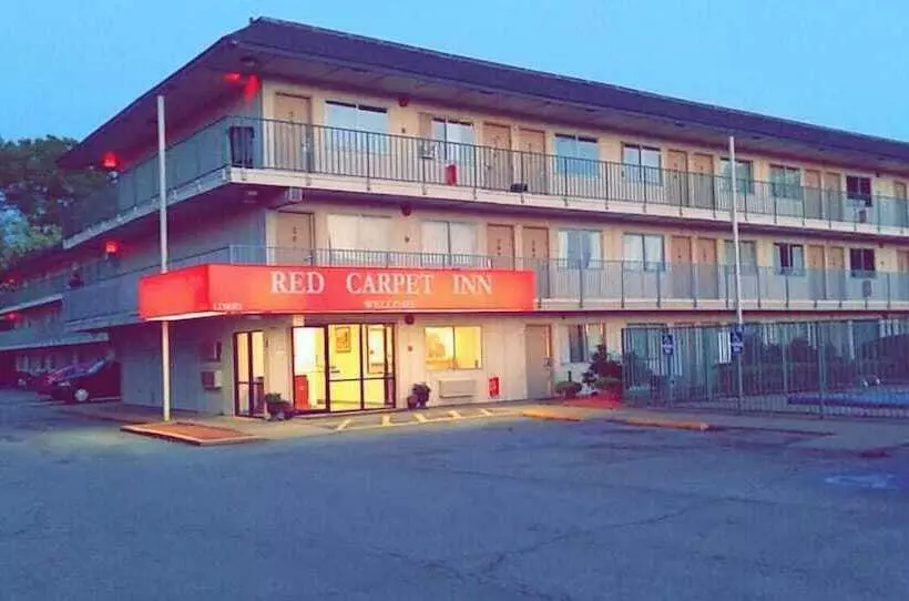 모텔 Red Carpet Inn Louisville North Jeffersonville In