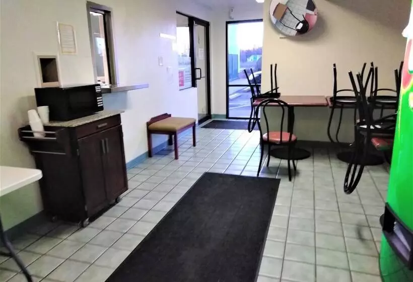 모텔 Red Carpet Inn Louisville North Jeffersonville In