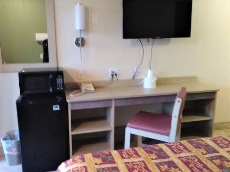 מוטל Red Carpet Inn Louisville North Jeffersonville In