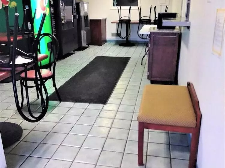 모텔 Red Carpet Inn Louisville North Jeffersonville In