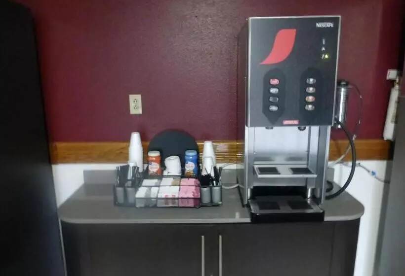 Мотель Red Roof Inn Greencastle South Cloverdale