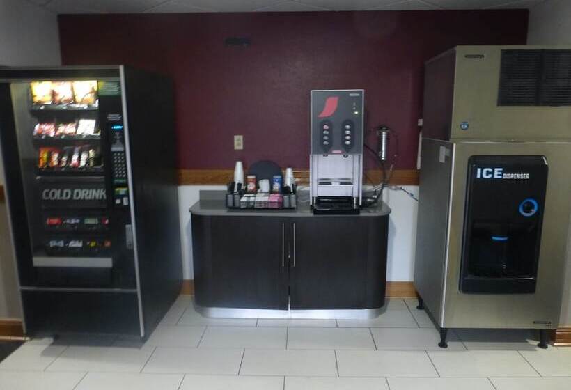 Мотель Red Roof Inn Greencastle South   Cloverdale