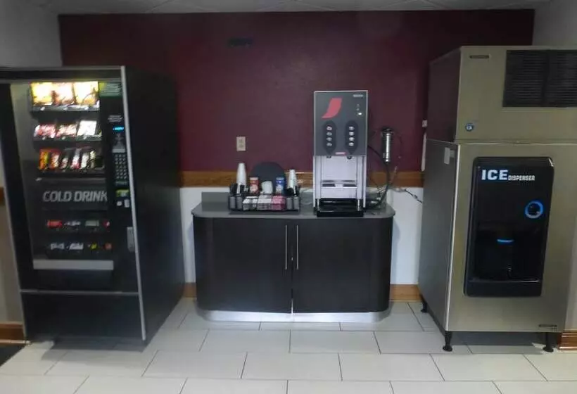 Мотель Red Roof Inn Greencastle South Cloverdale