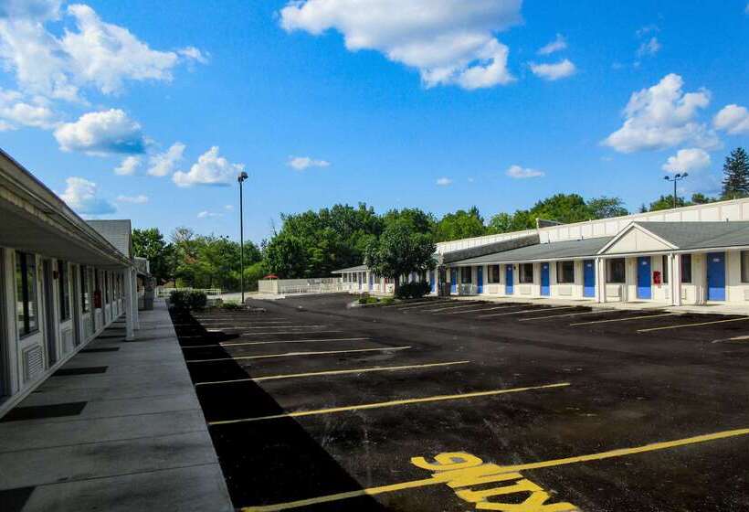 モーテル Rodeway Inn