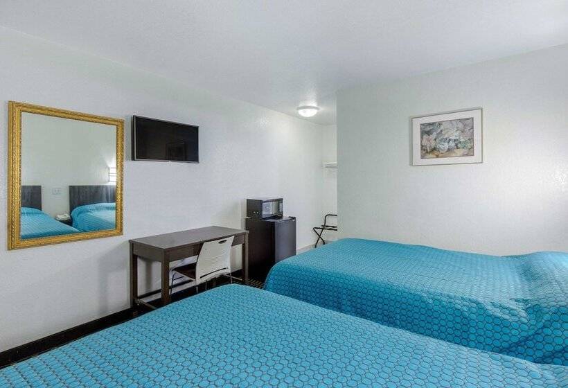 מוטל Rodeway Inn Winston Salem Route 52