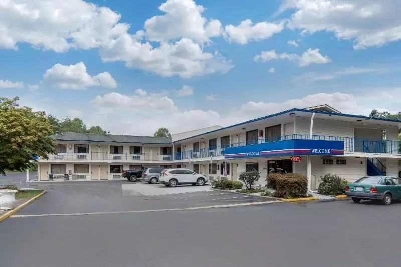 Motel Rodeway Inn Winston Salem Route 52