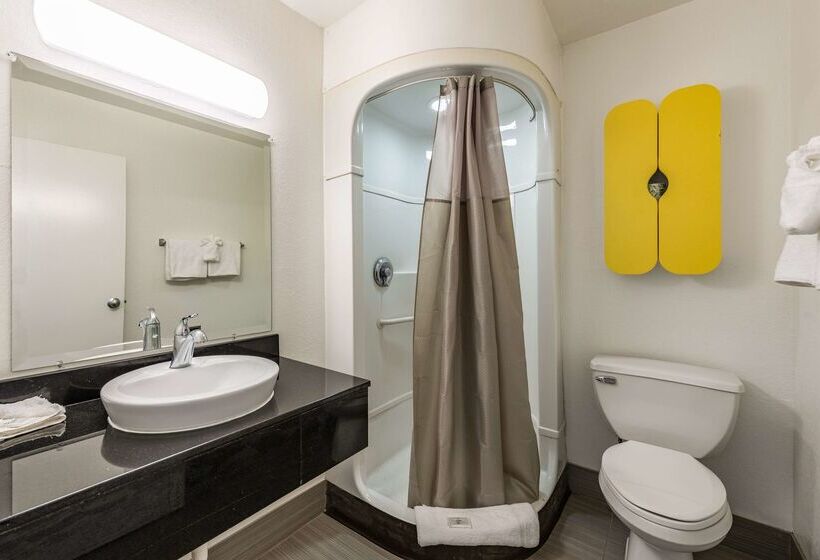 モーテル Studio 6 Monroe, La  Hwy 165