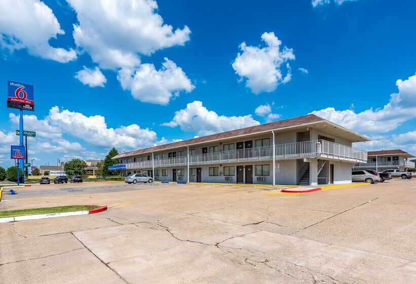 モーテル Studio 6 Monroe, La  Hwy 165