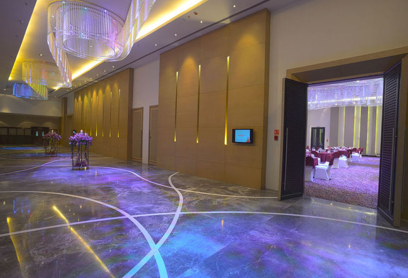 The Gateway Hotel Ge Road Raipur