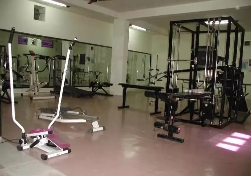 Velan Hotel Greenfields