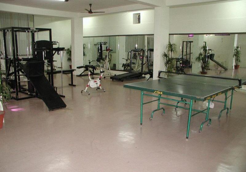 Velan Hotel Greenfields