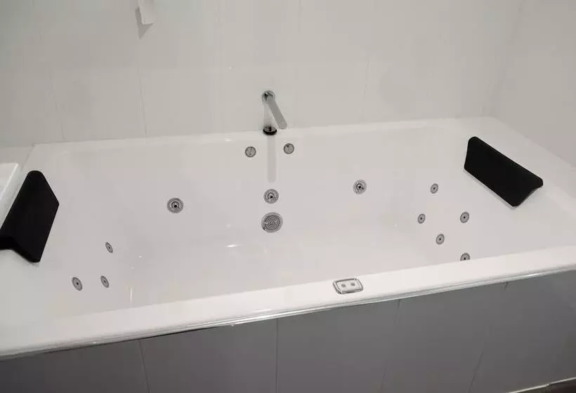 Apartments On Tolmie