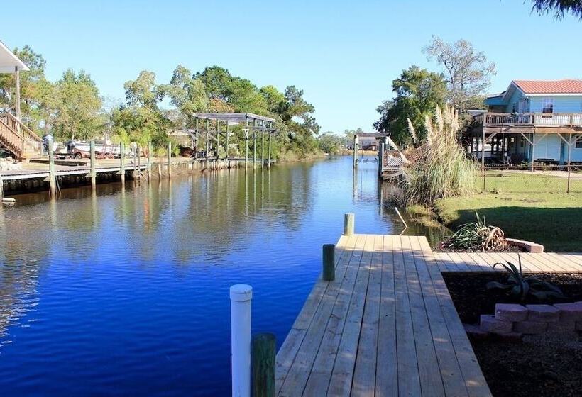 Bed and Breakfast Carroll House Cottages