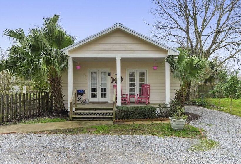 Bed and Breakfast Carroll House Cottages