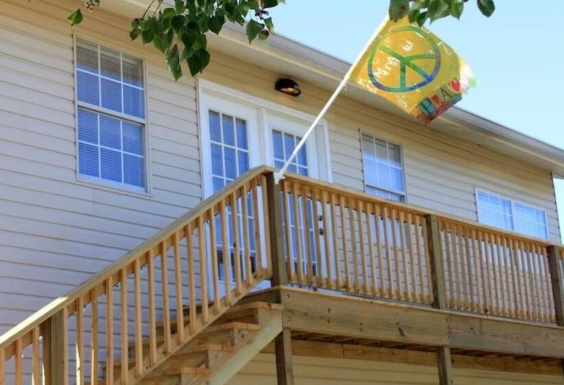 Bed and Breakfast Carroll House Cottages