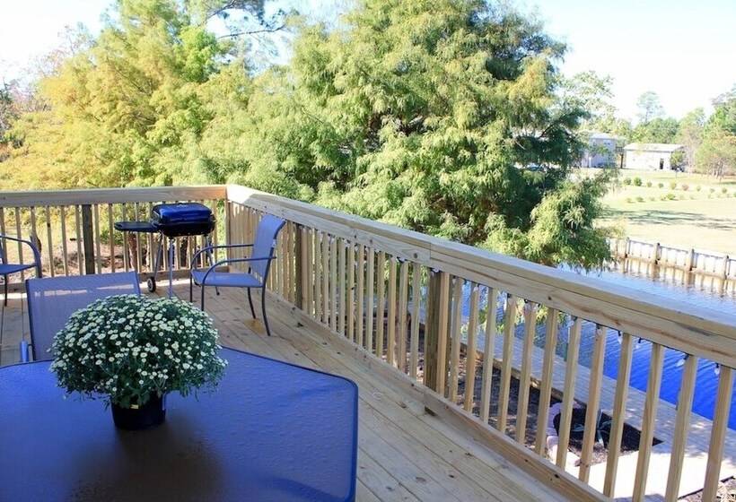 Bed and Breakfast Carroll House Cottages