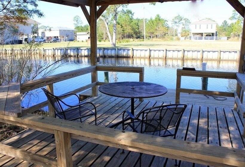 Bed and Breakfast Carroll House Cottages