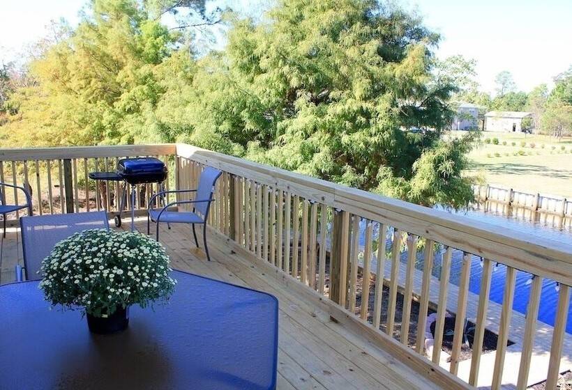 Bed and Breakfast Carroll House Cottages