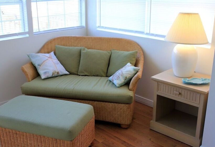 Bed and Breakfast Carroll House Cottages