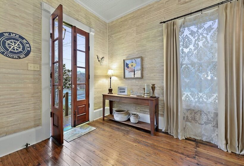 Bed and Breakfast Carroll House Cottages