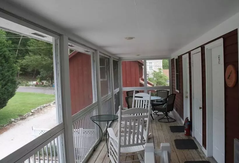 ベッドアンドブレックファースト Green Tree Inn