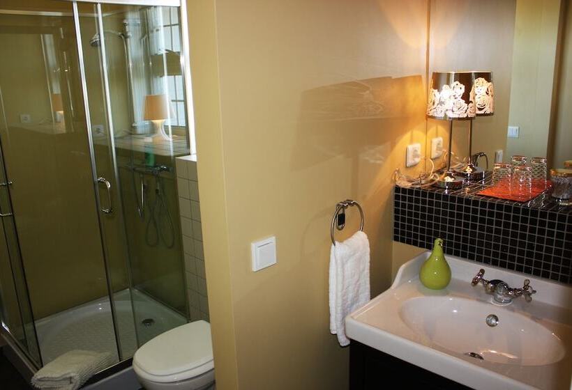 تختخواب و صبحانه Nupan Deluxe