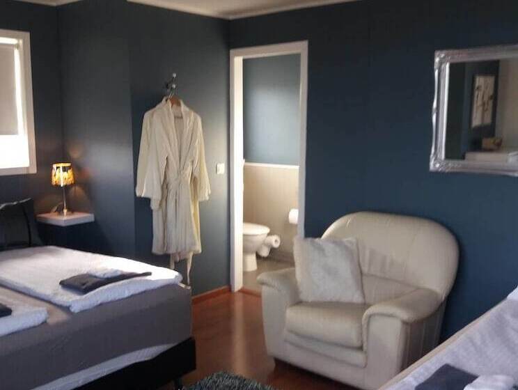 تختخواب و صبحانه Nupan Deluxe