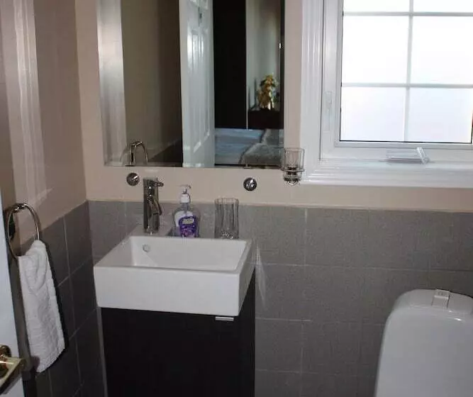 Bed and Breakfast Nupan Deluxe