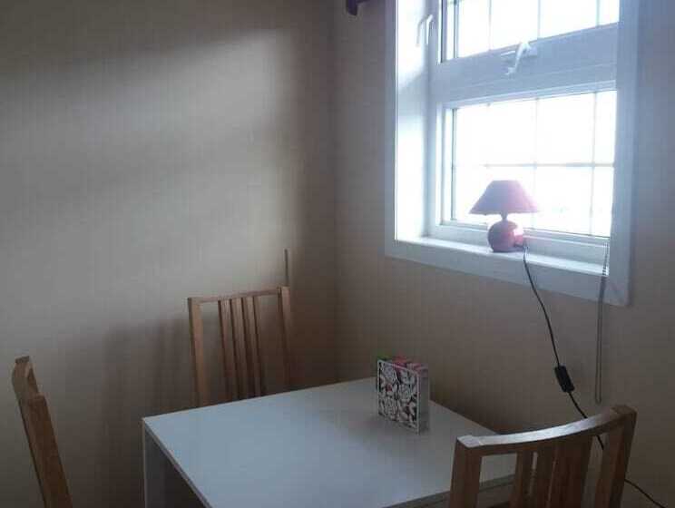 تختخواب و صبحانه Nupan Deluxe