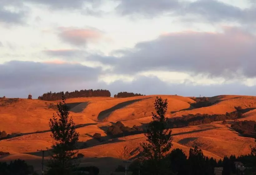 住宿加早餐 The Summit Lodge